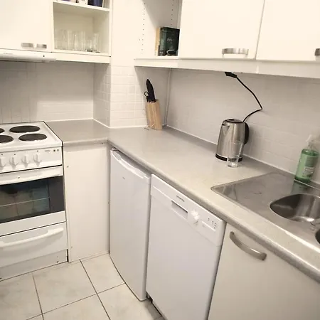 Ullis Pearl Apartment