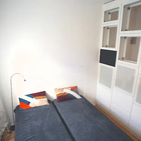 Ullis Pearl Apartment